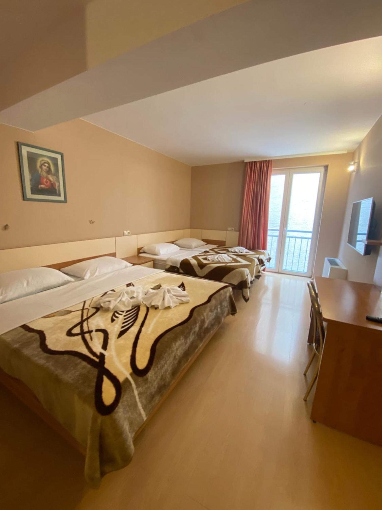 Hotel Frankoni เมจูโกเรีย ภายนอก รูปภาพ