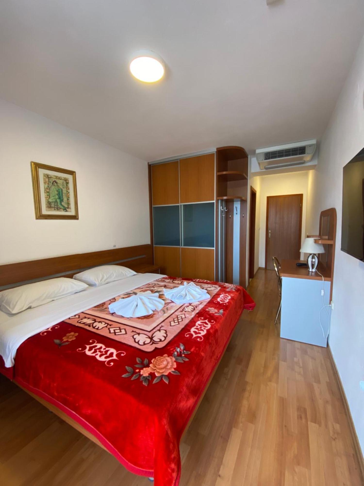 Hotel Frankoni เมจูโกเรีย ภายนอก รูปภาพ