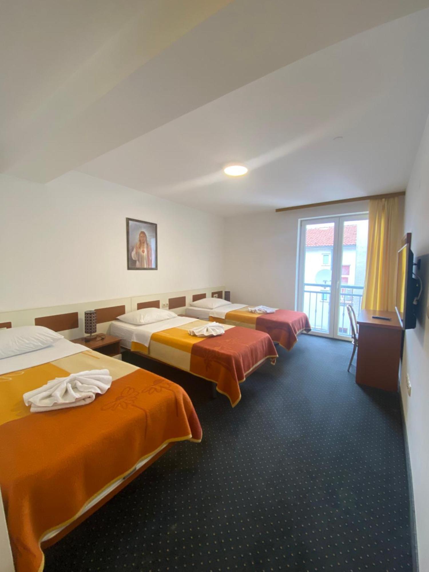 Hotel Frankoni เมจูโกเรีย ภายนอก รูปภาพ